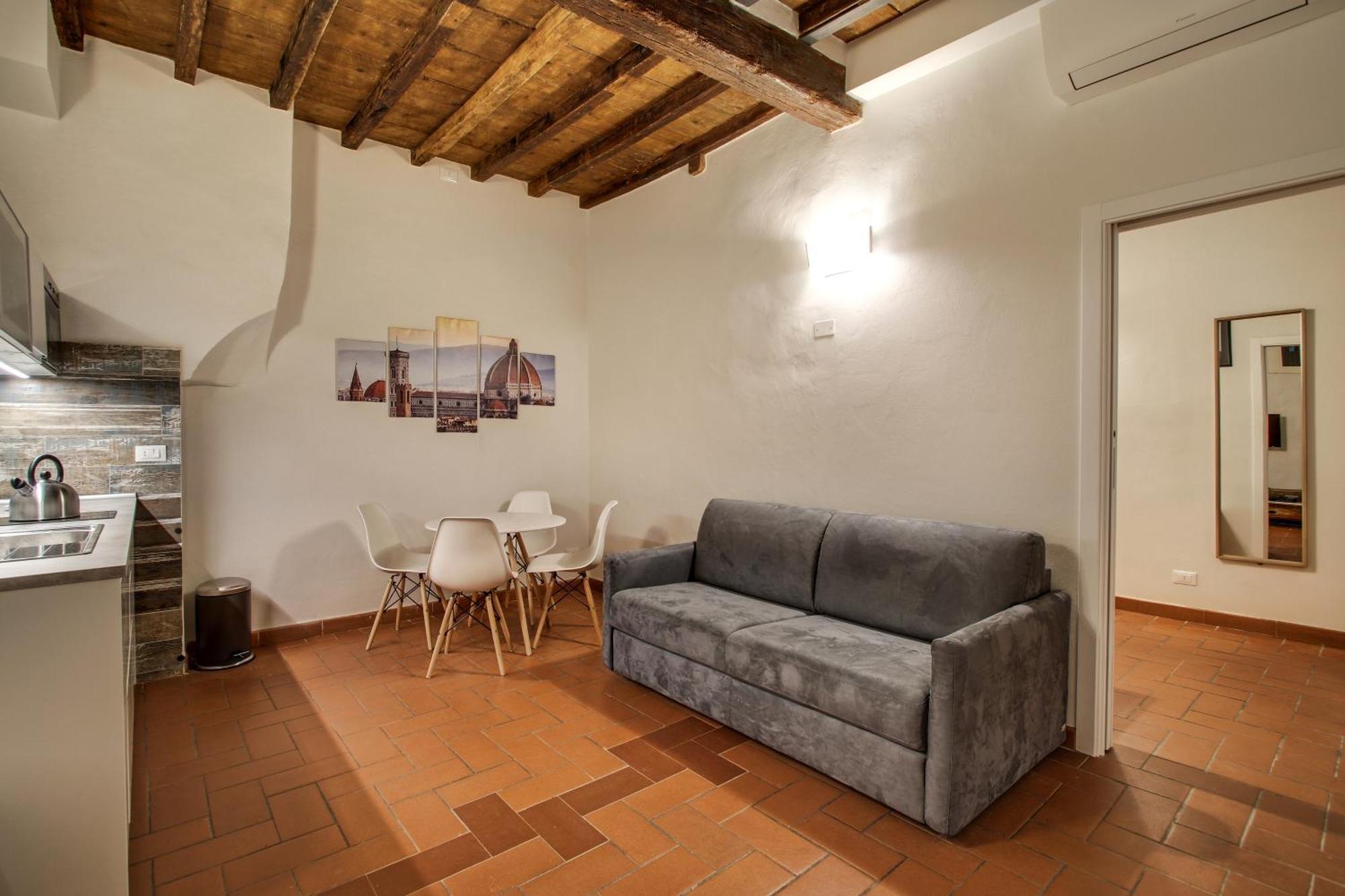 Appartamento Pilastri Near Santa Croce