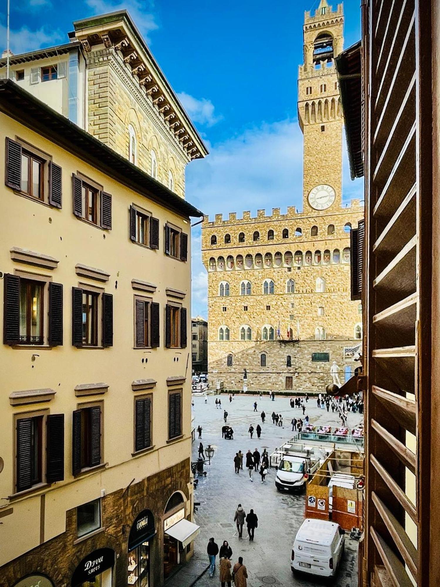 Bellamia Signoria * Florence