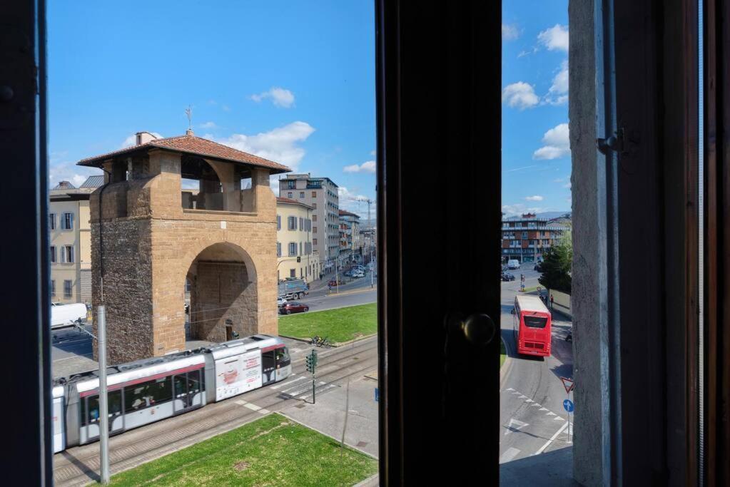 Porta A Prato 46 *