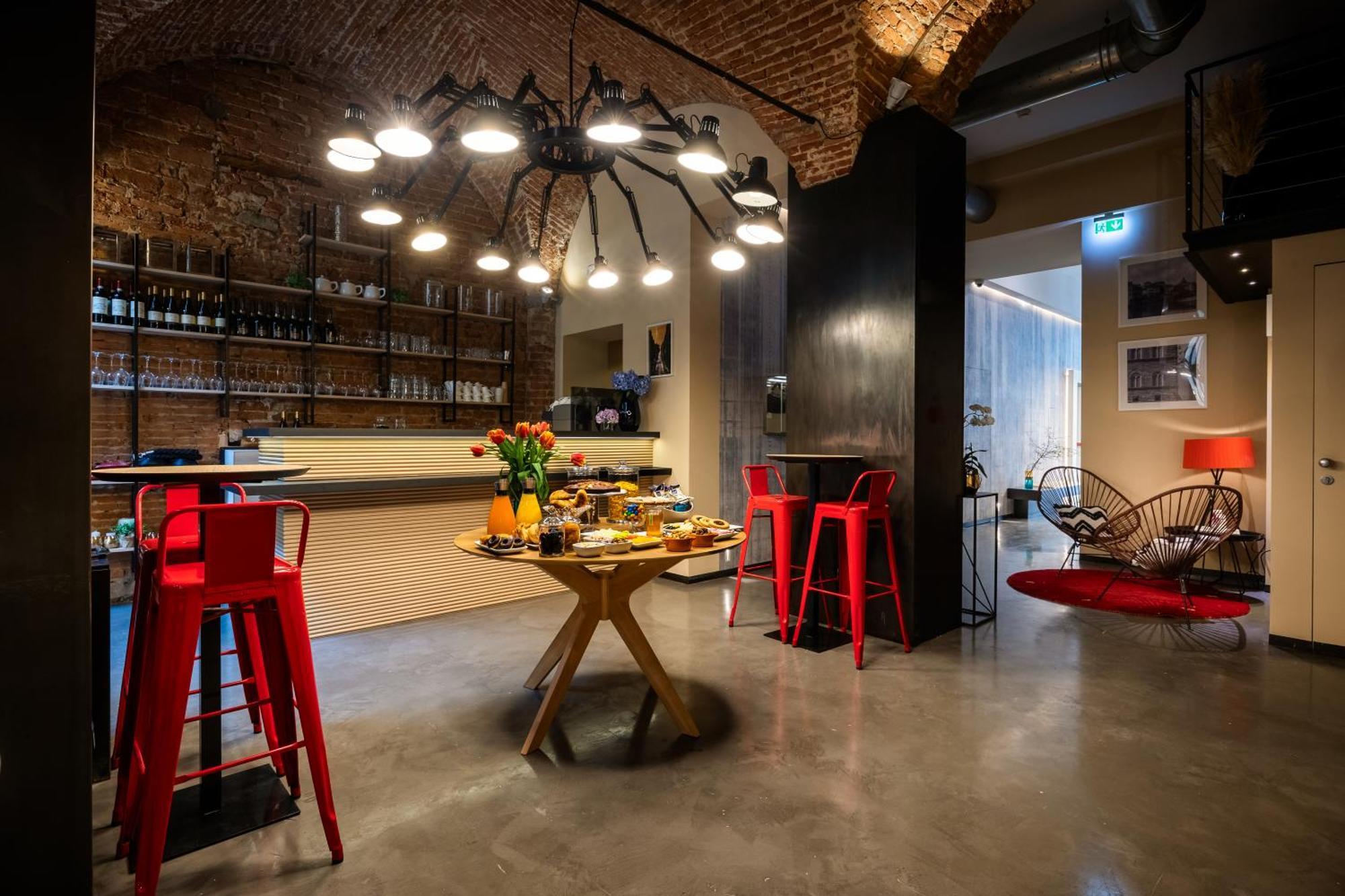 Hotel Globus Urban 4*