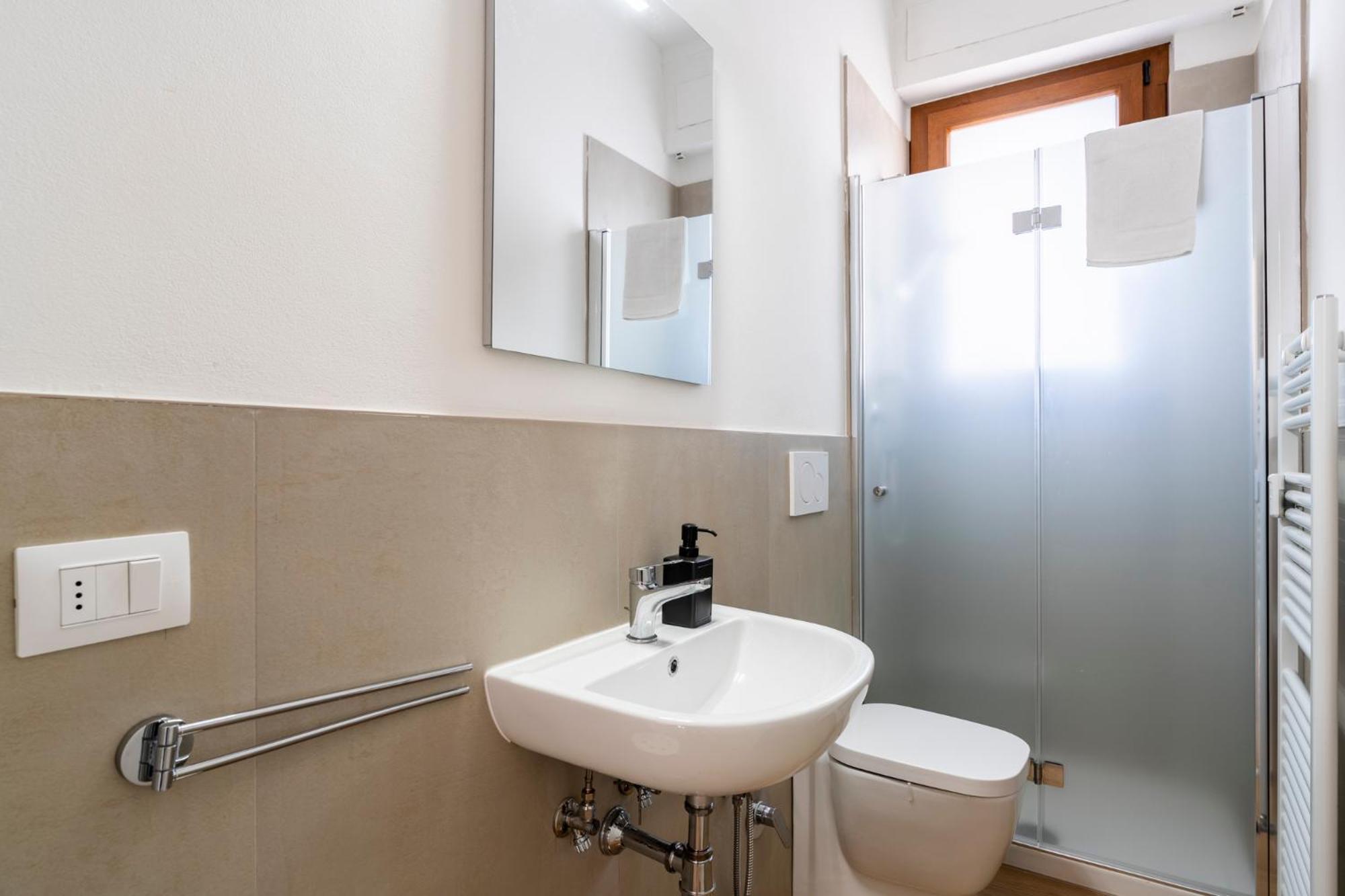 New 2bdr - Panoramic Penthouse With Parking Space Apartment
