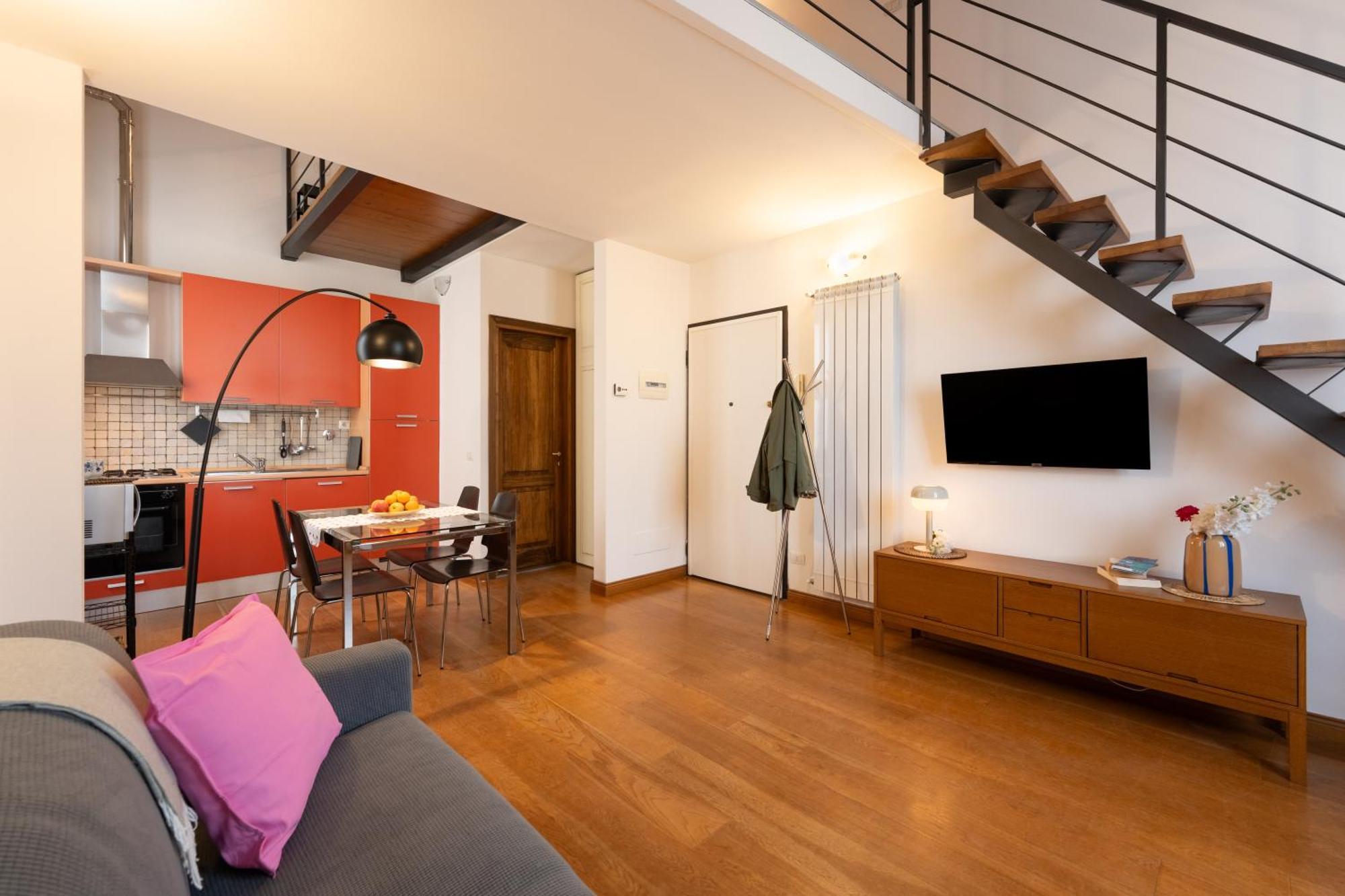 Keys Of Italy - Vigna 8 Blu- Newly Renovated Elegant 2 Bedr - Great Location In *