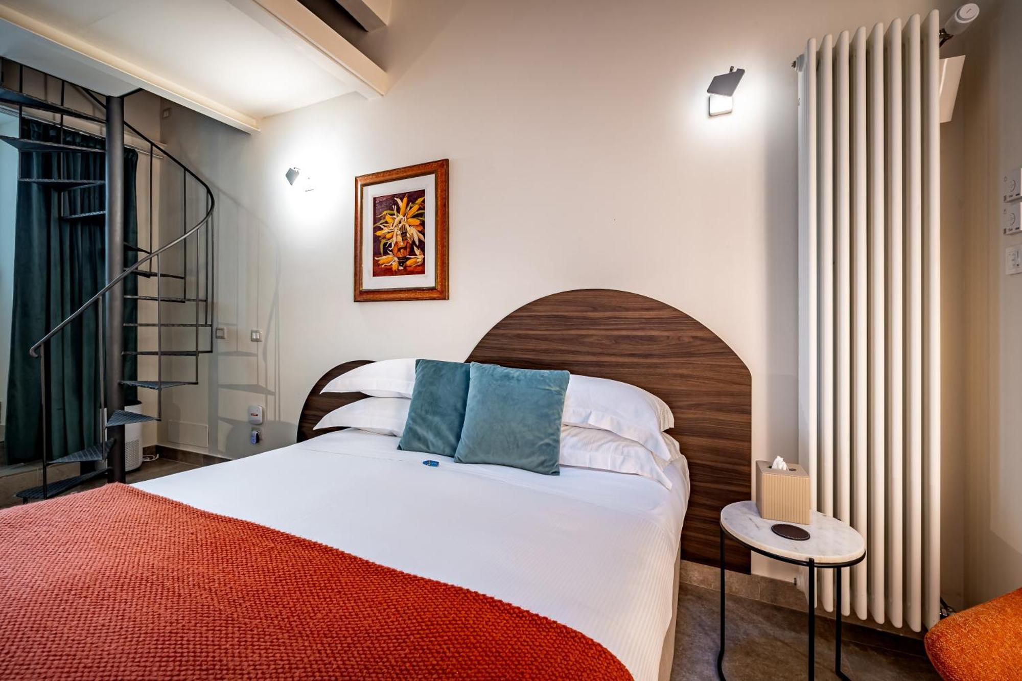 Dimora Collection - Le Corti - Boutique Luxury In A Restored 13th Century Convent, With Sauna And Gym (adults Only) Firenze