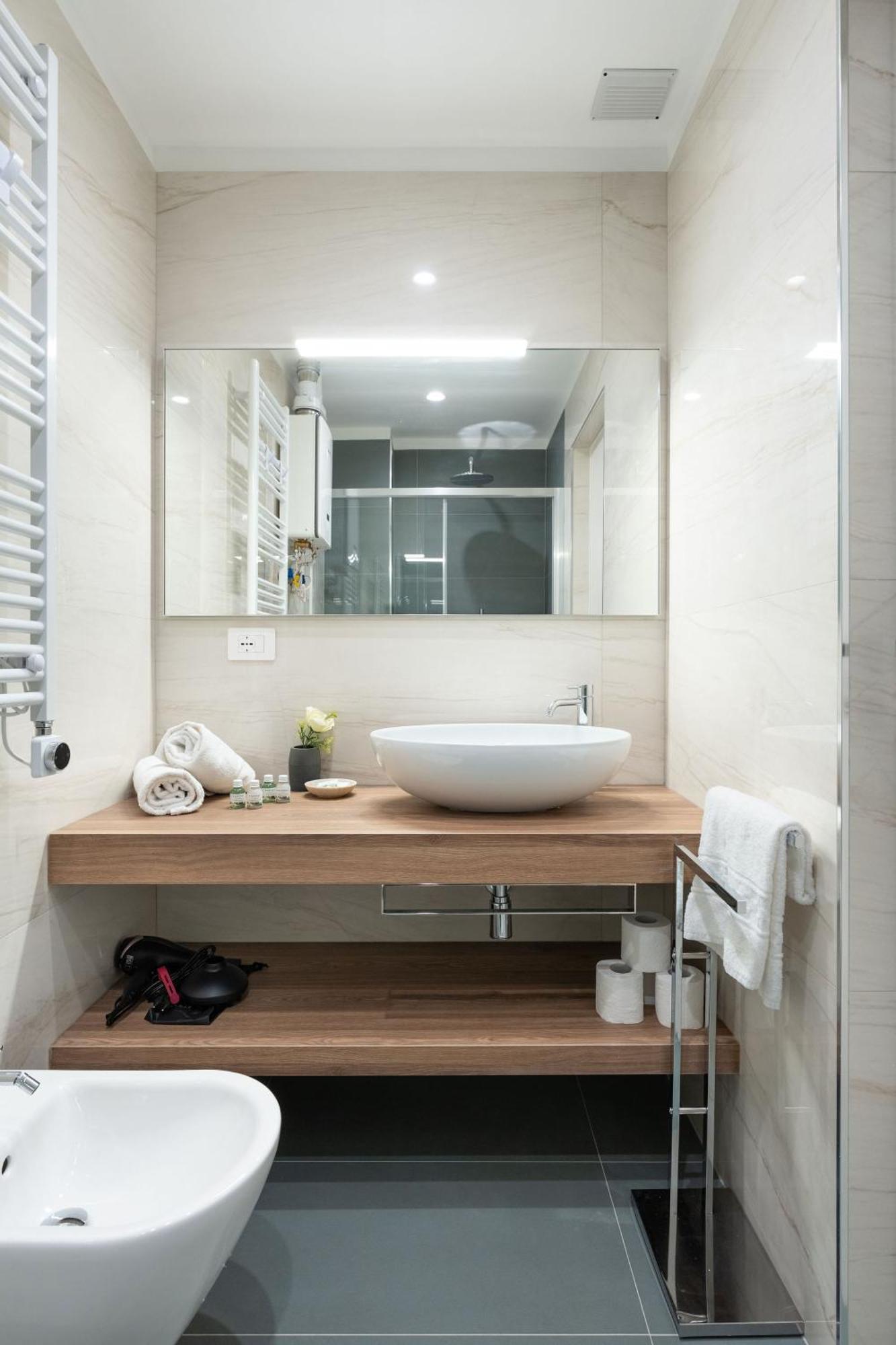 Apartment Keys Of Italy - Vigna 8 Blu- Newly Renovated Elegant 2 Bedr - Great Location In *