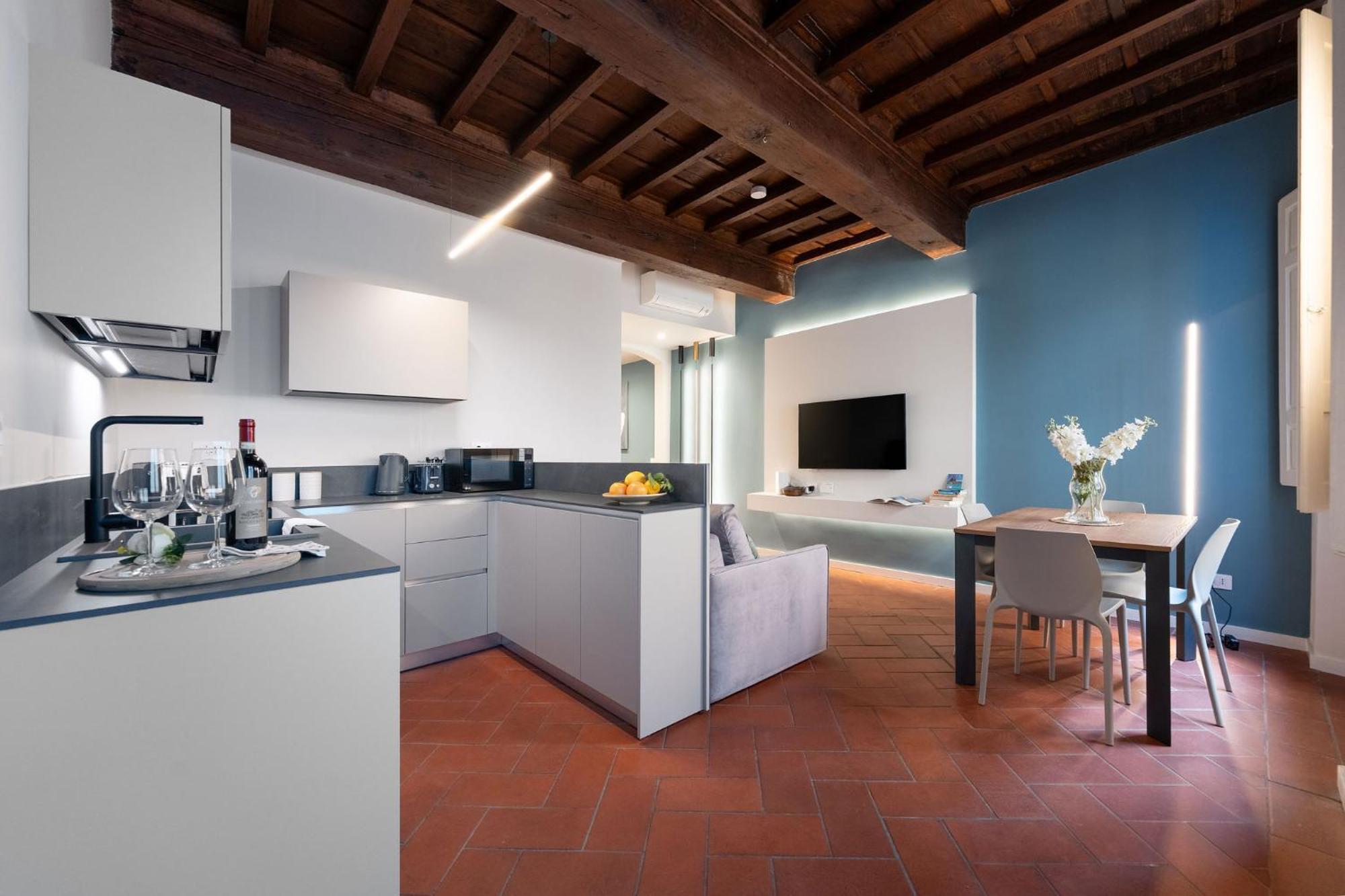 Keys Of Italy - Vigna 8 Blu- Newly Renovated Elegant 2 Bedr - Great Location In