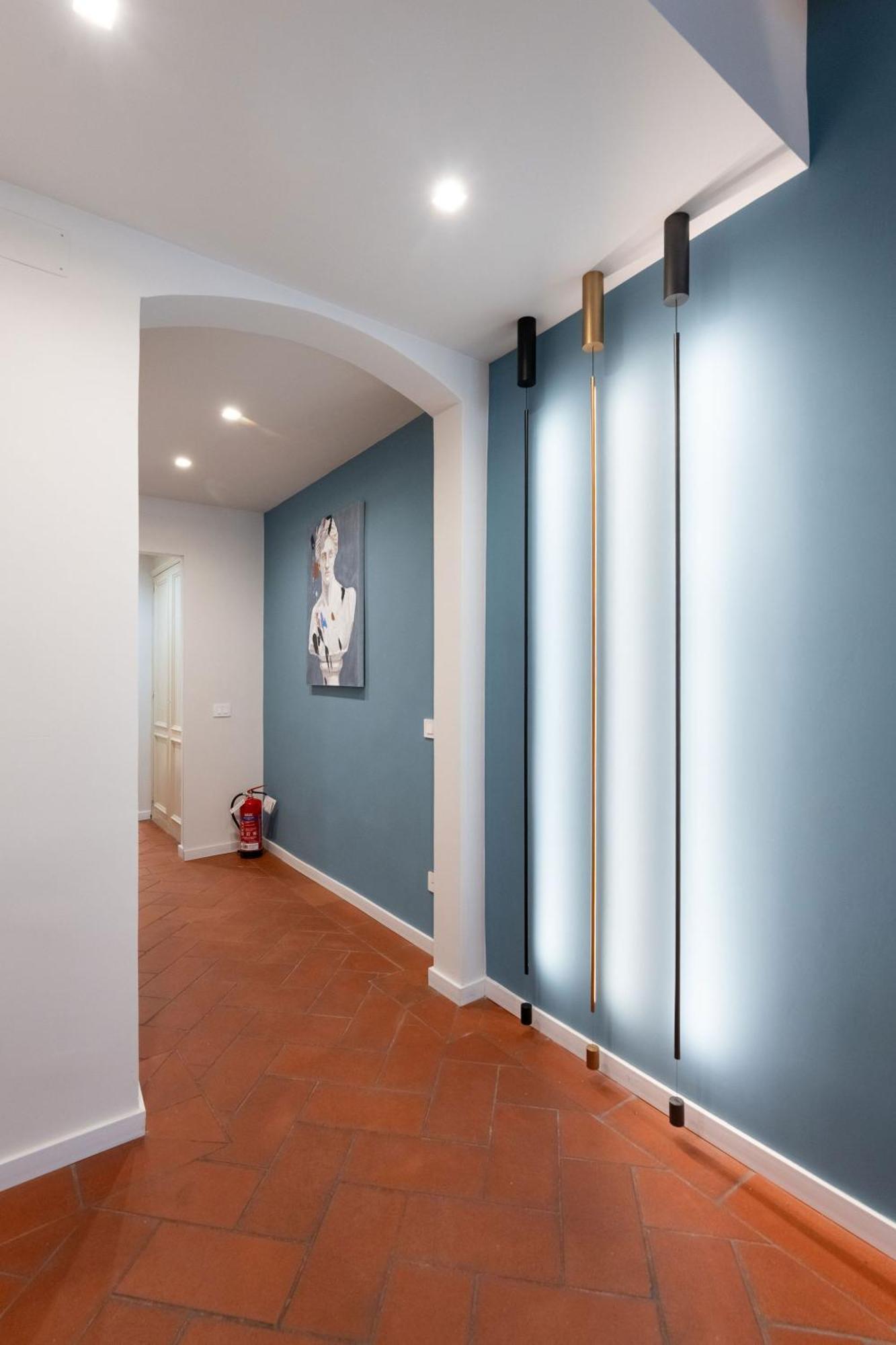 Keys Of Italy - Vigna 8 Blu- Newly Renovated Elegant 2 Bedr - Great Location In Apartment *