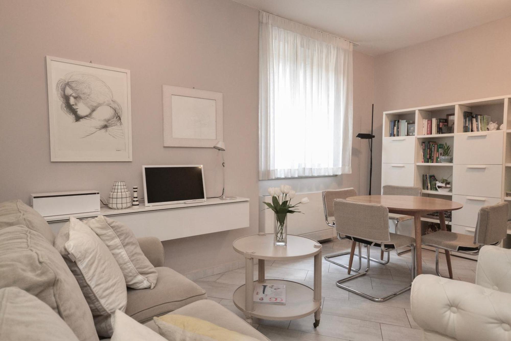 Apartment In San Frediano Diladdarno Florence