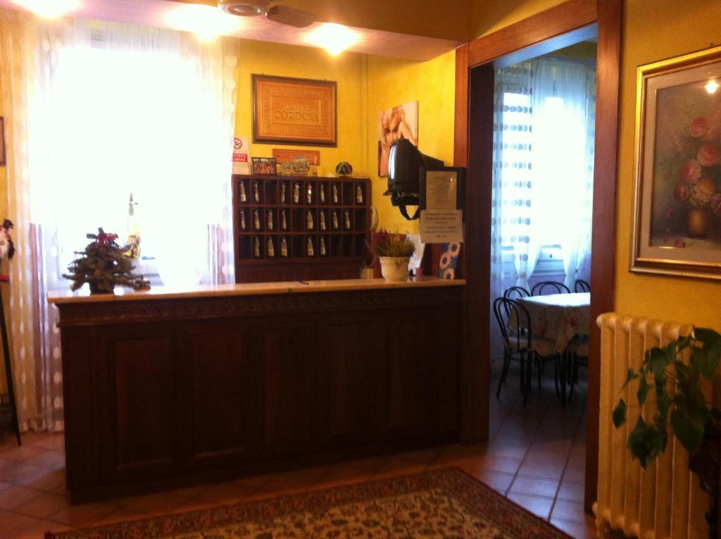 Cordova Hotel 2*