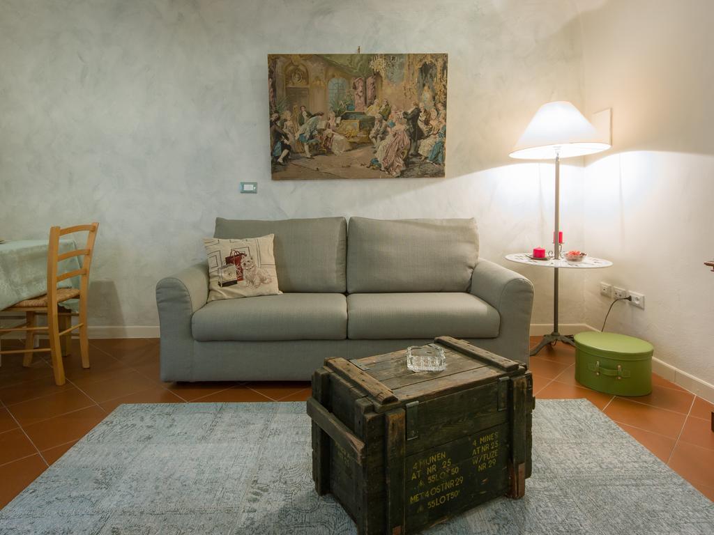 - Uffizi Classic Apartment *