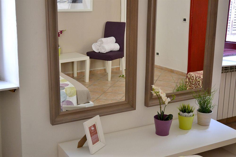 Bronze Horse Guest house *