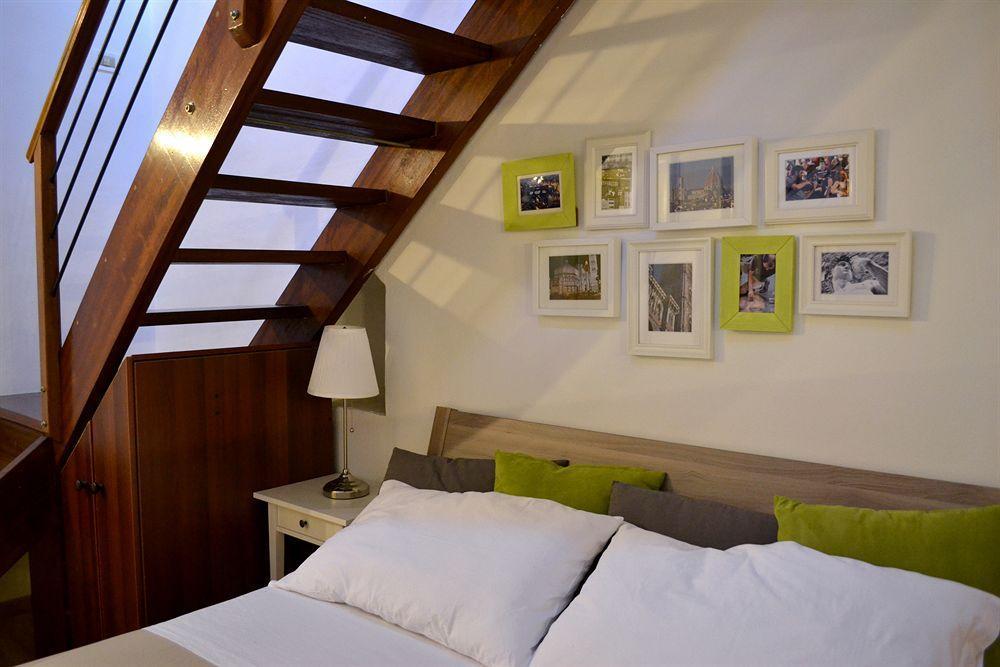 Green Domus Guest house