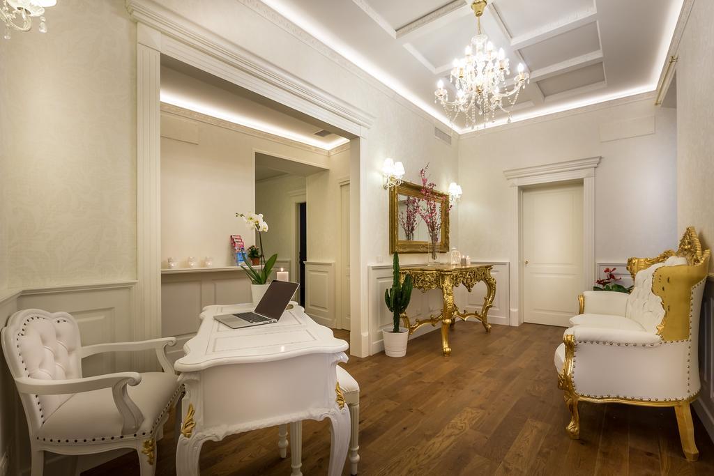 Relais Twelve Guest house