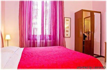 Leone X Guest house Florence