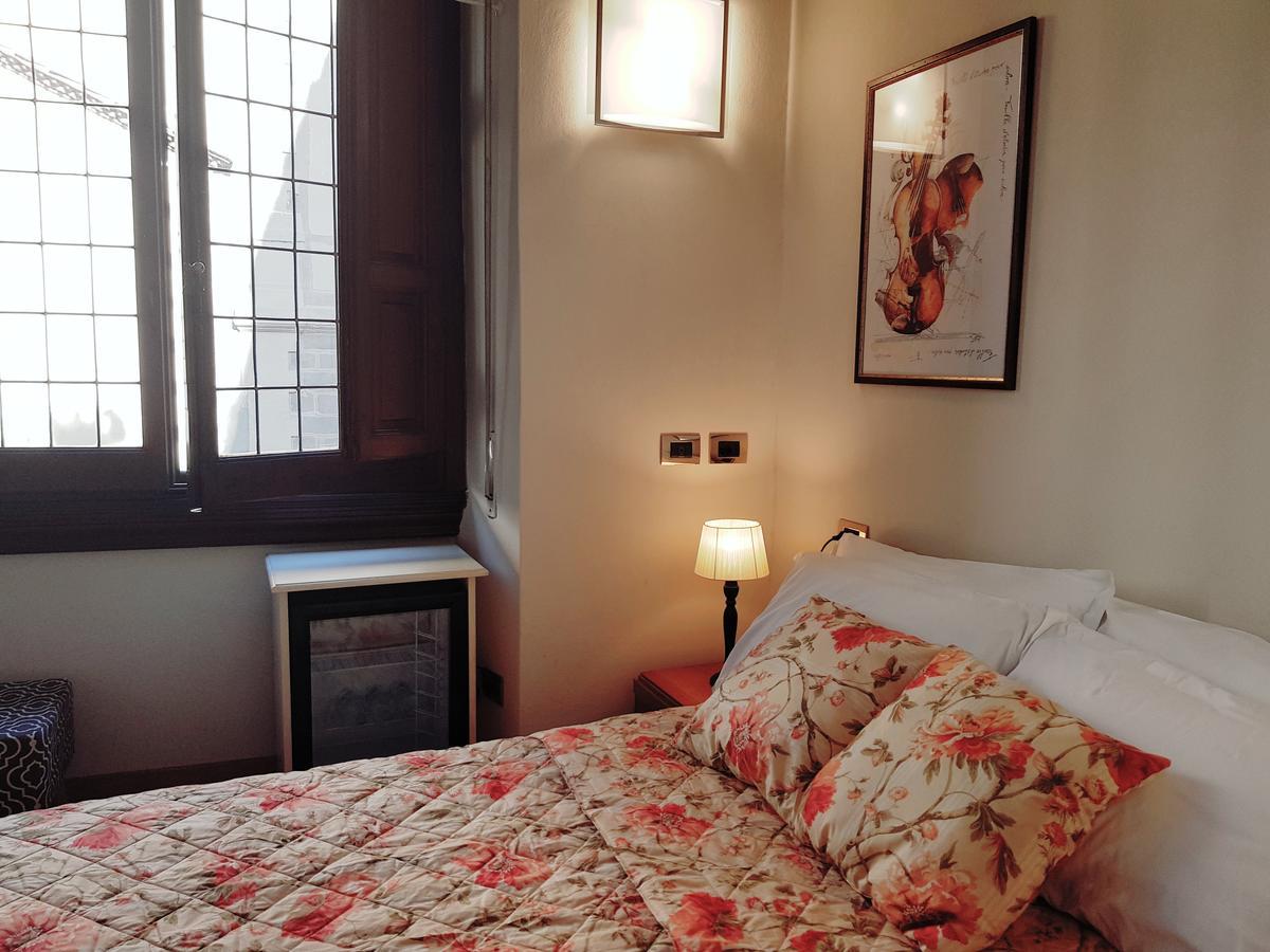 Lady Luna Firenze