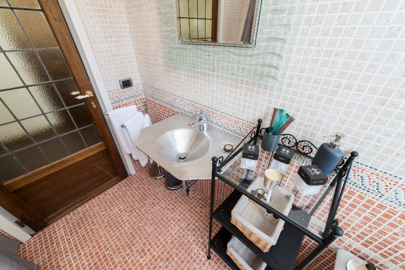 Hemeras Boutique House Servi Apartment