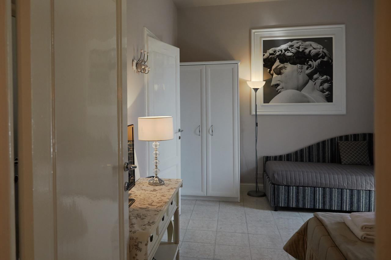 Leone X Guest house Florence