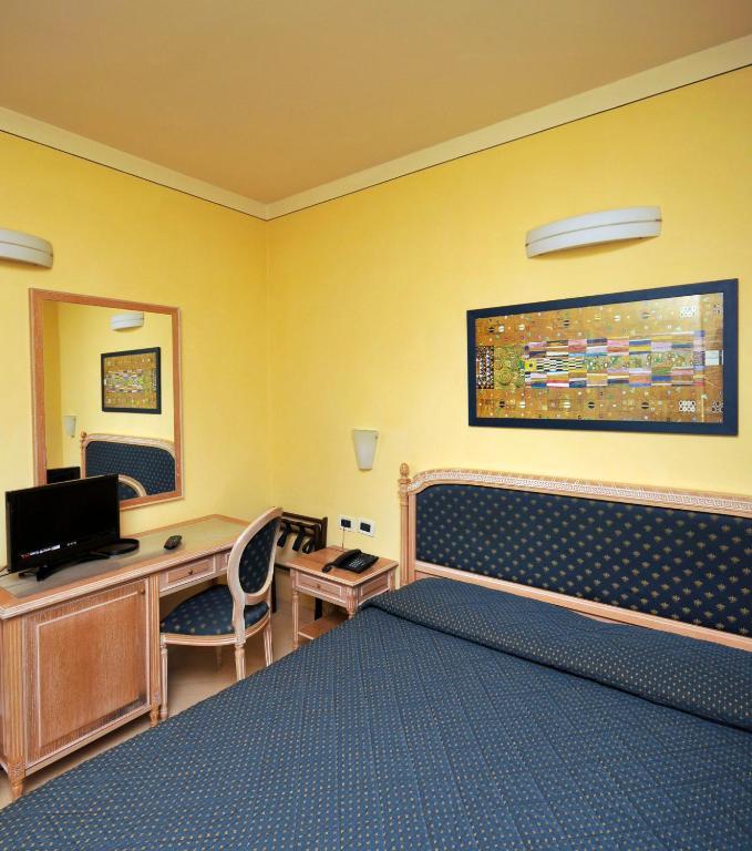 Anna's Hotel 2*