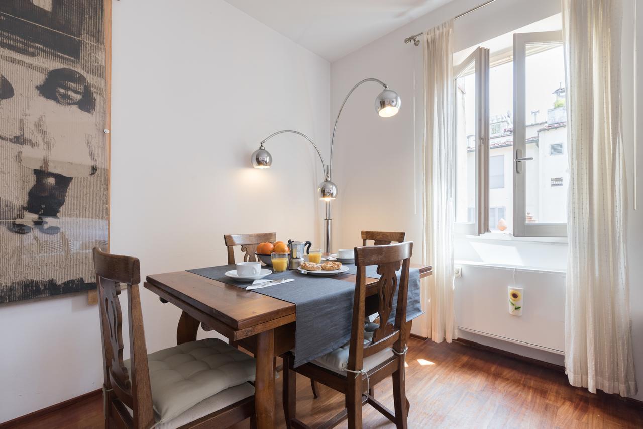 Beautiful Terrace Santo Spirito Apartment Florence