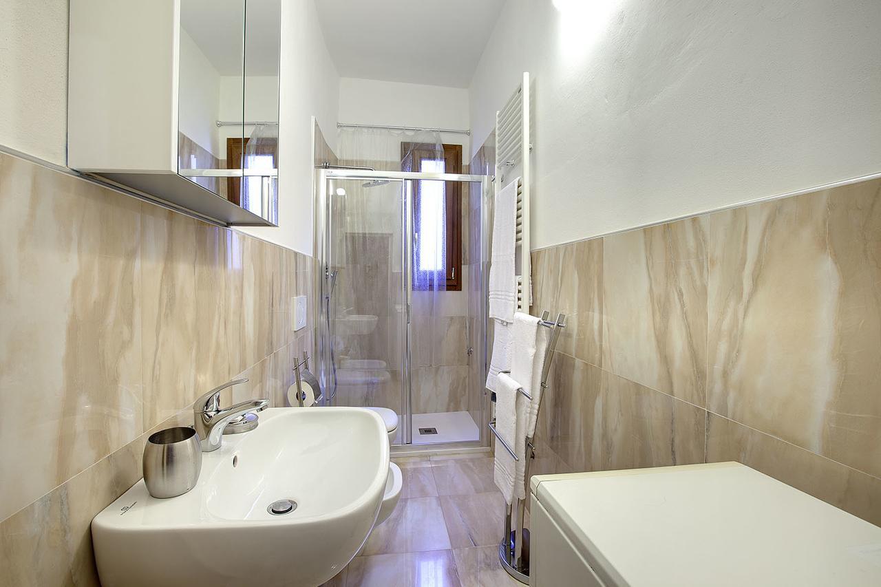 Apartment Palazzo Bucciolini Florence