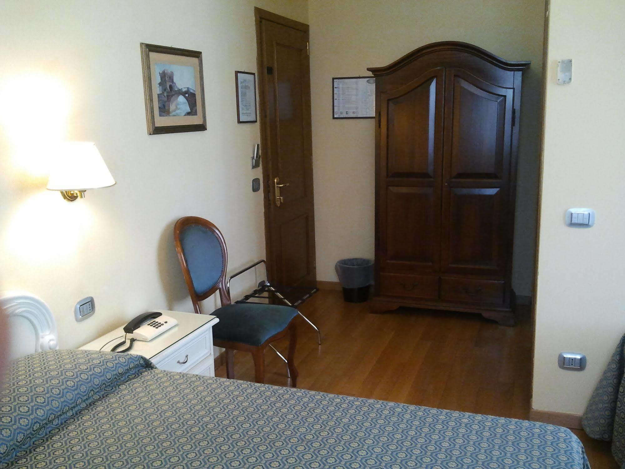 Annabella Roof Terrace 3* Florence