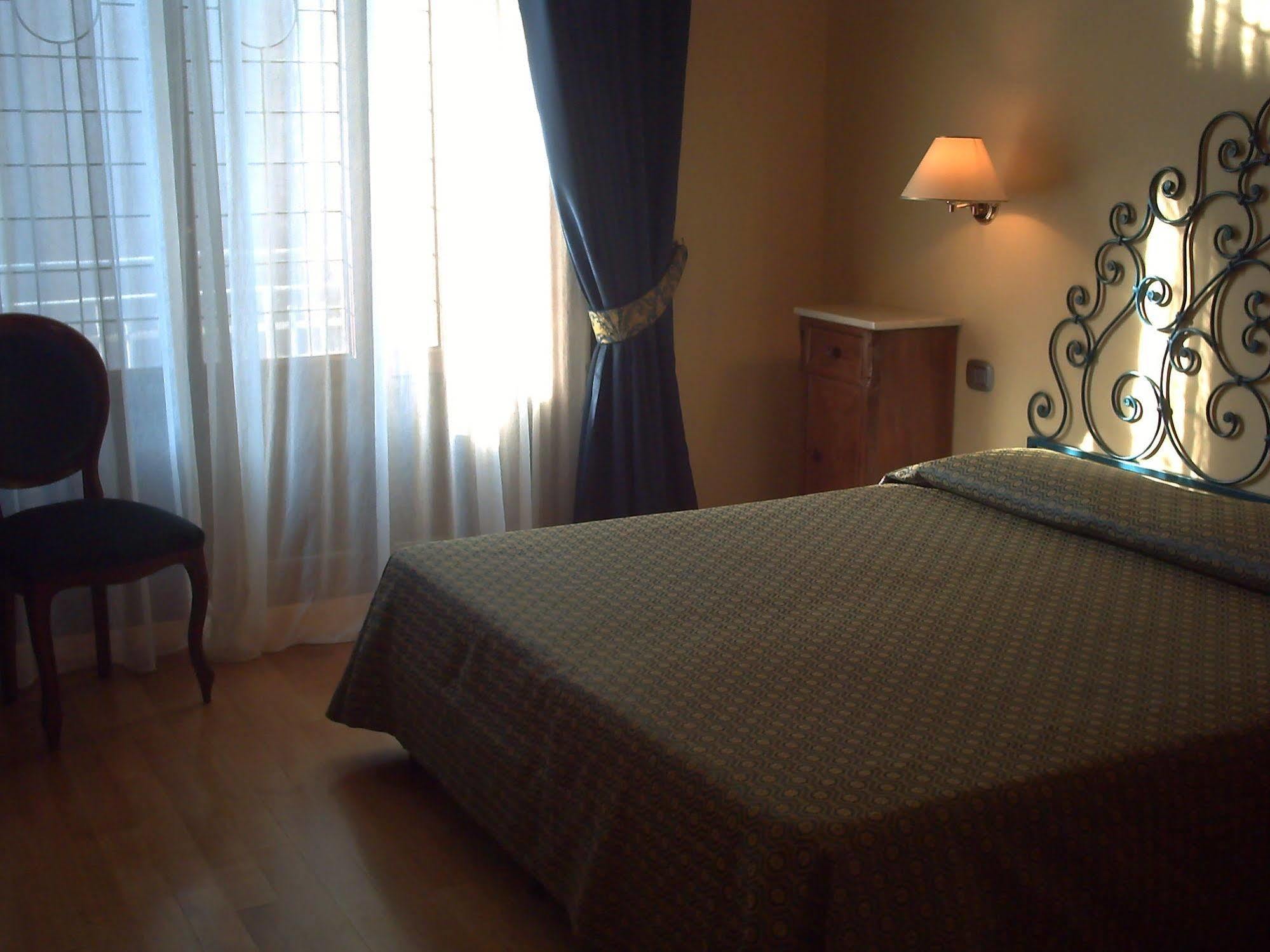 Hotel Annabella Roof Terrace Florence