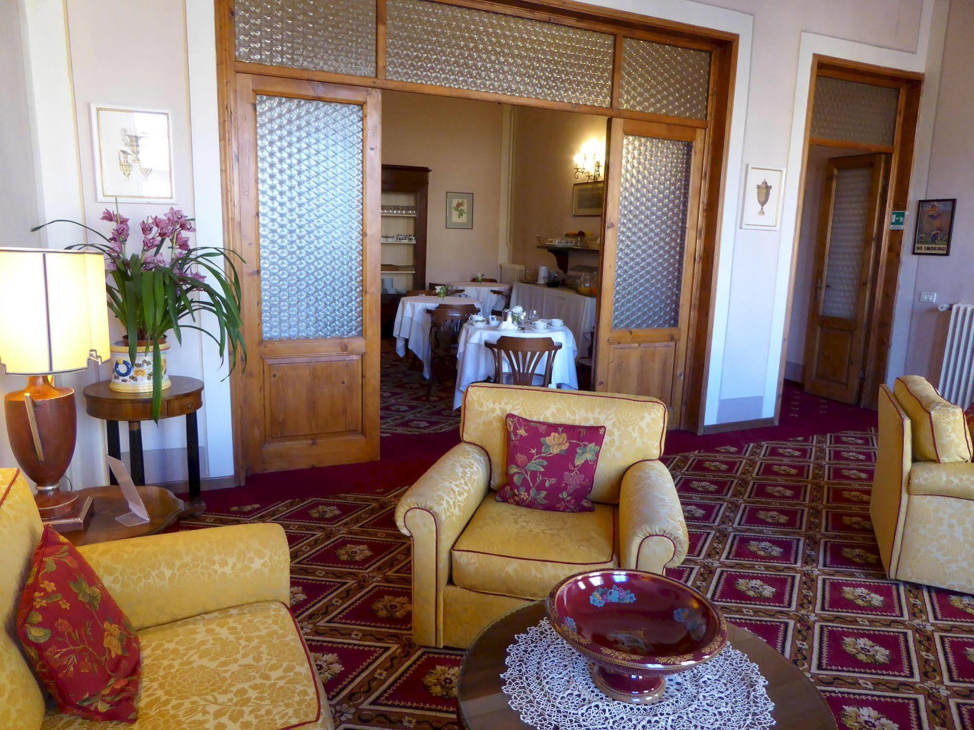 Relais Uffizi Hotel 4*