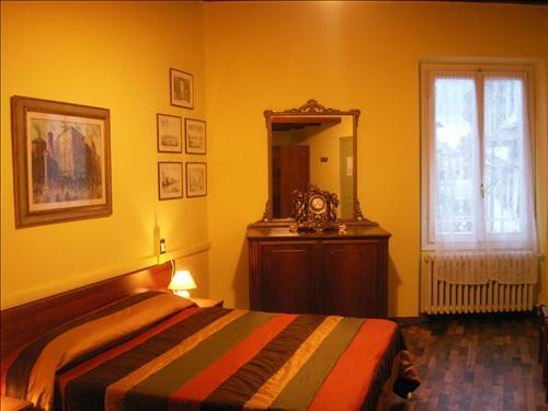 San Lorenzo 2* Florence