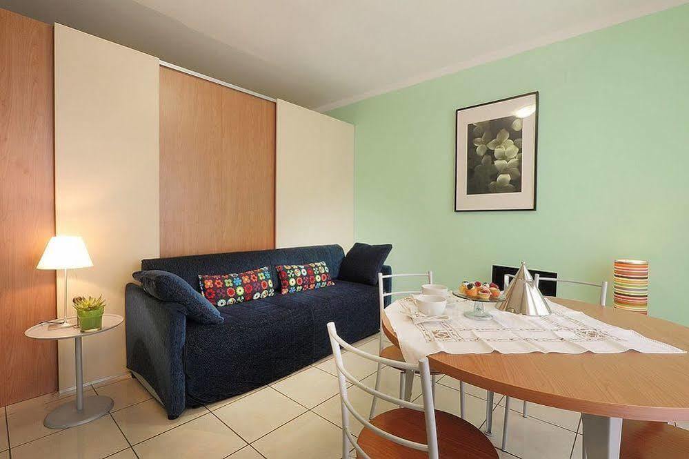 Leopoldo Aparthotel 3*