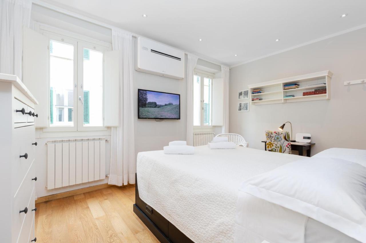 Comfortable And Convenient In The Center - Zanobi Delux
