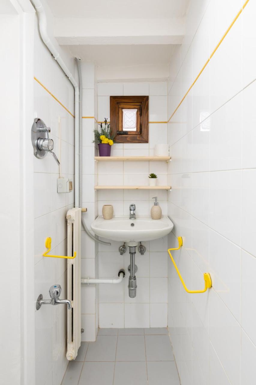 Roommo Viola *