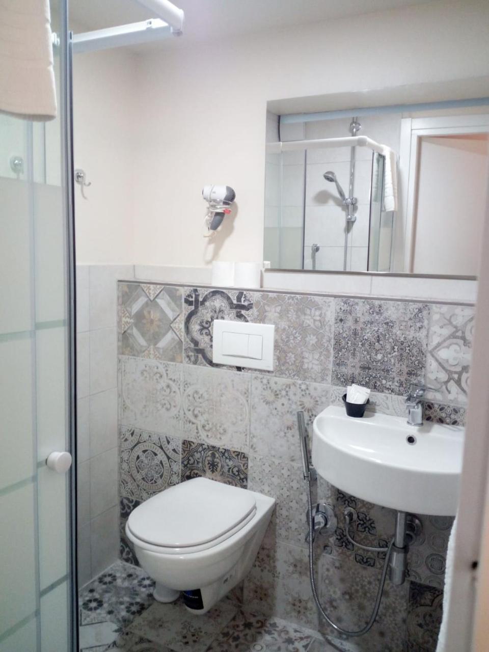 Guest house Residenza Le Rondini 3*
