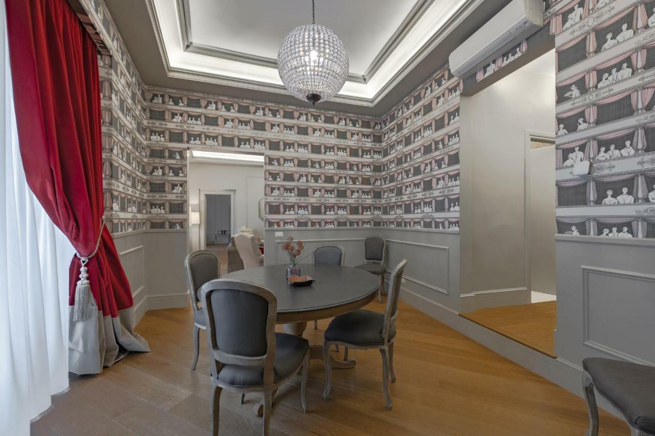 - Teatro Luxury Apartment *