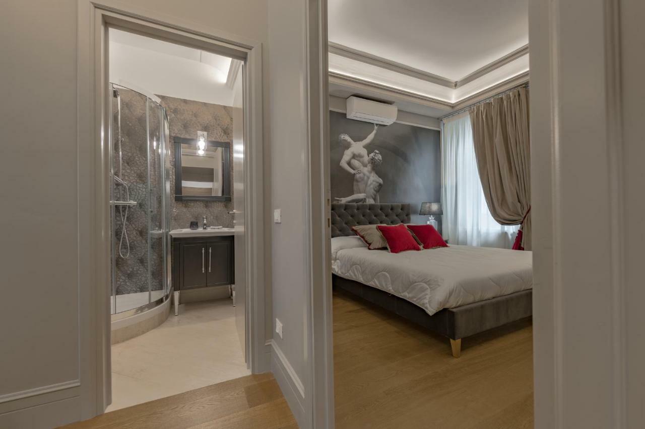 - Teatro Luxury Apartment