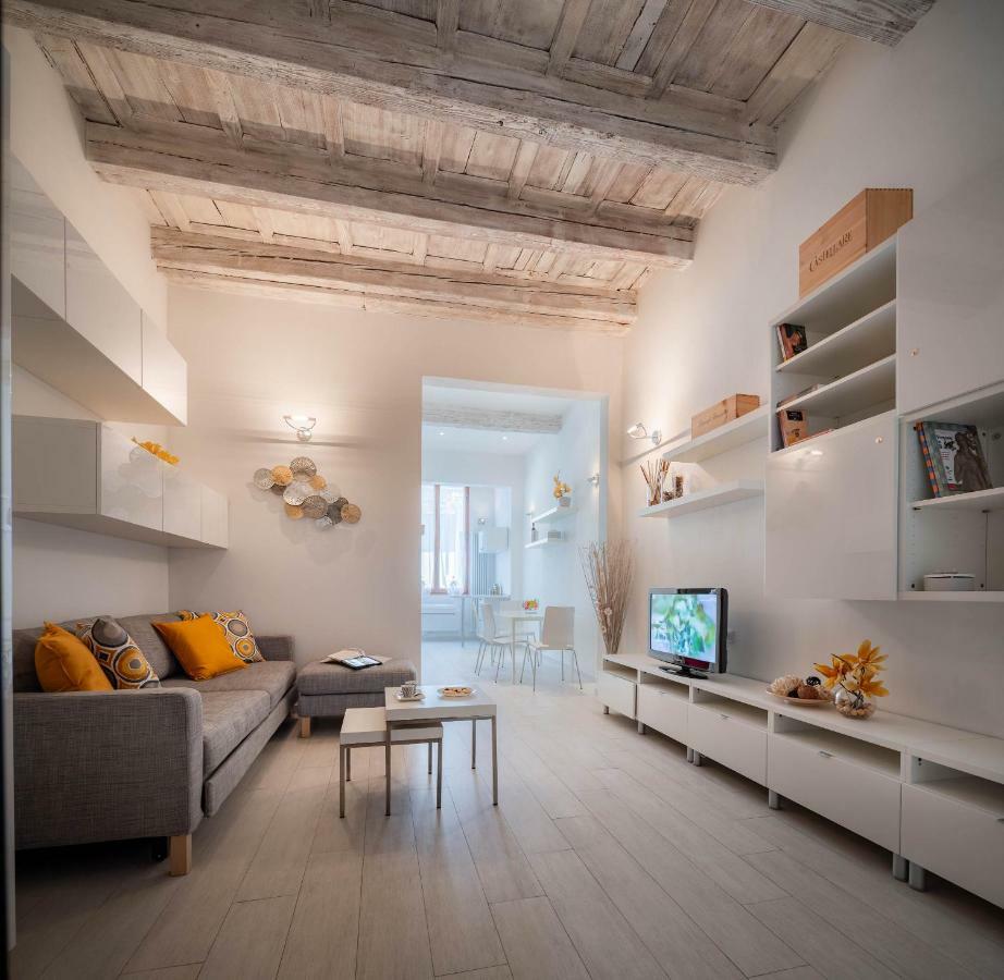 Novella White Appartamento Firenze