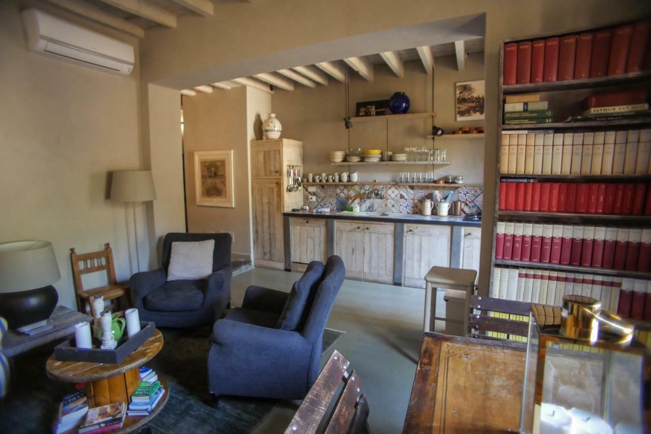 Oasis In The Heart Of * Firenze