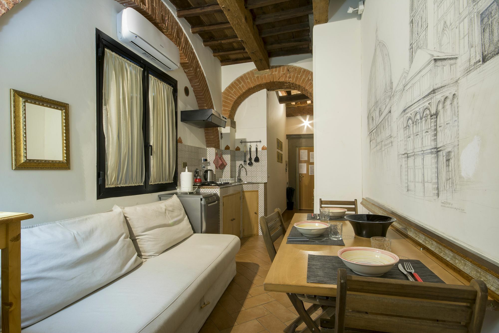 Zeus Apartment *