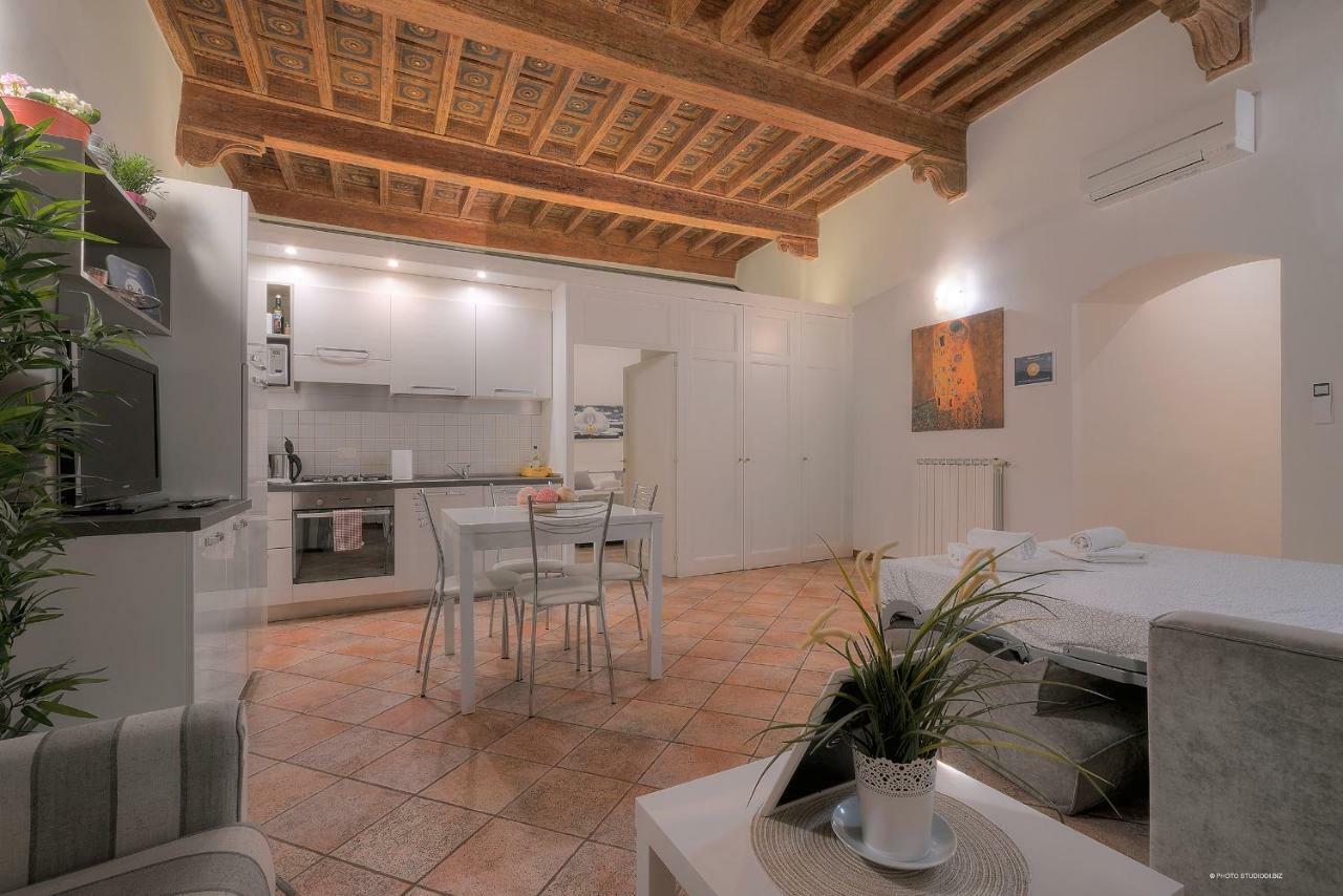 Wine Moscato Apartment *