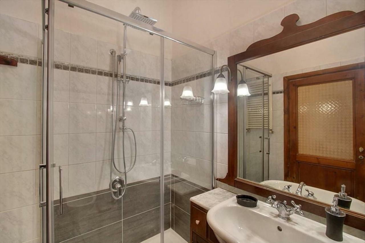 Bronzino Apartment
