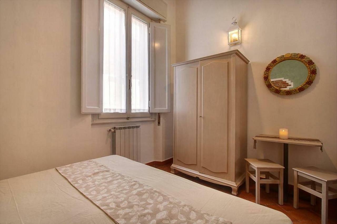 Bronzino Apartment