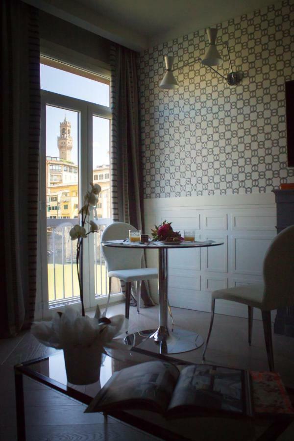 Specchi Su Pontevecchio *