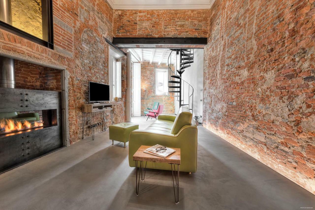 Stone Walls Deluxe Apartment *