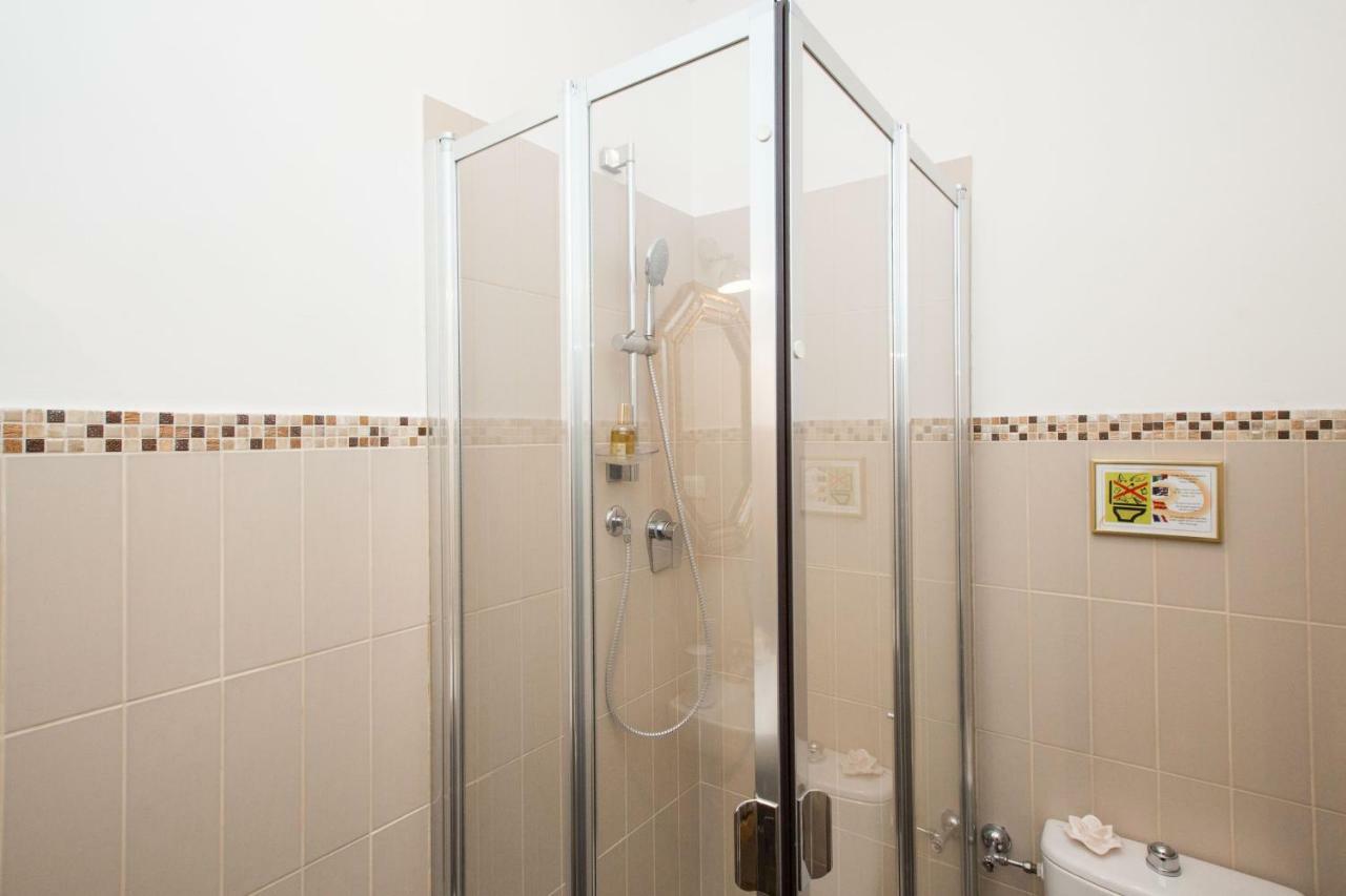 Charming Cavour Heart Of Apartment