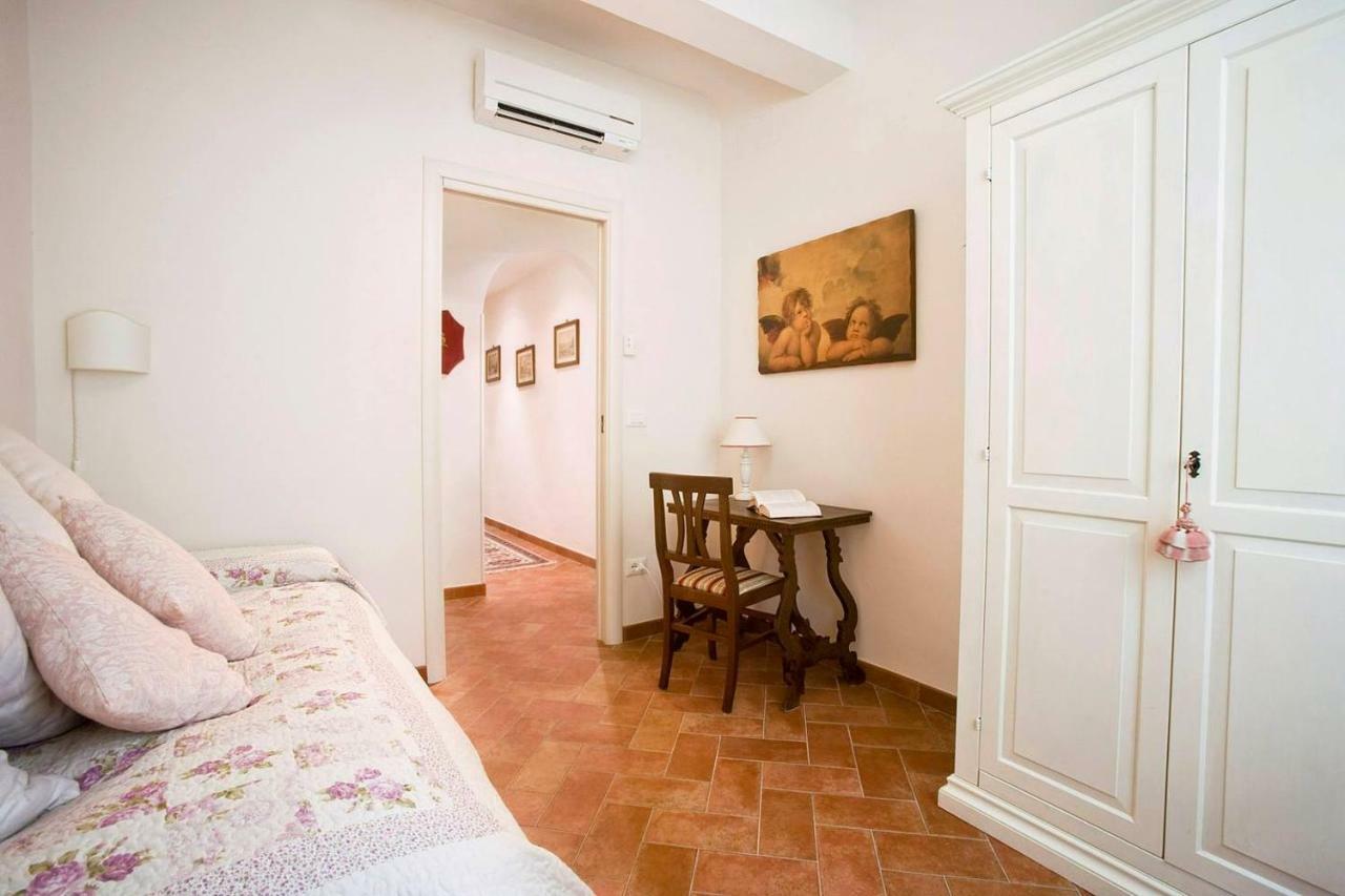 Ellen's Cozy Apartment