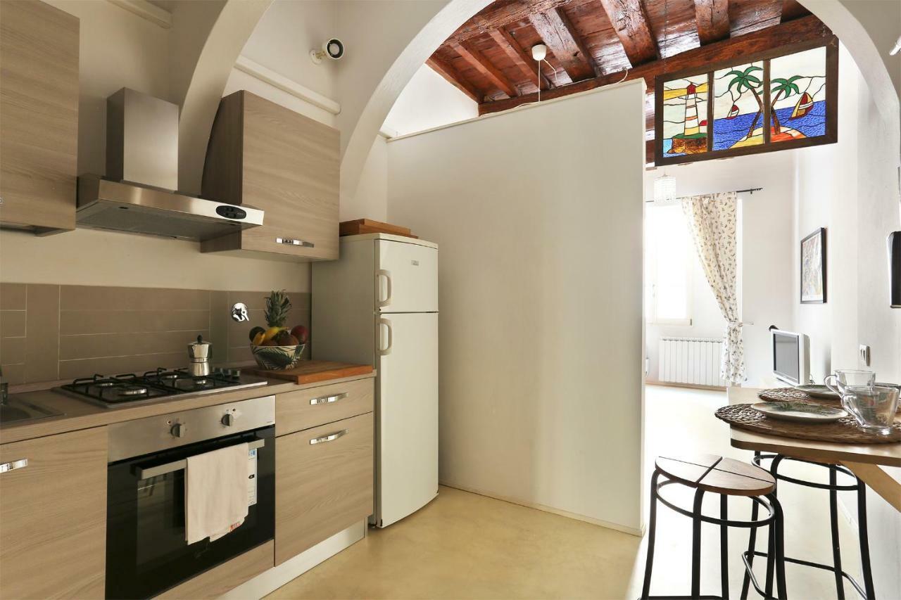 Tropical Apartment