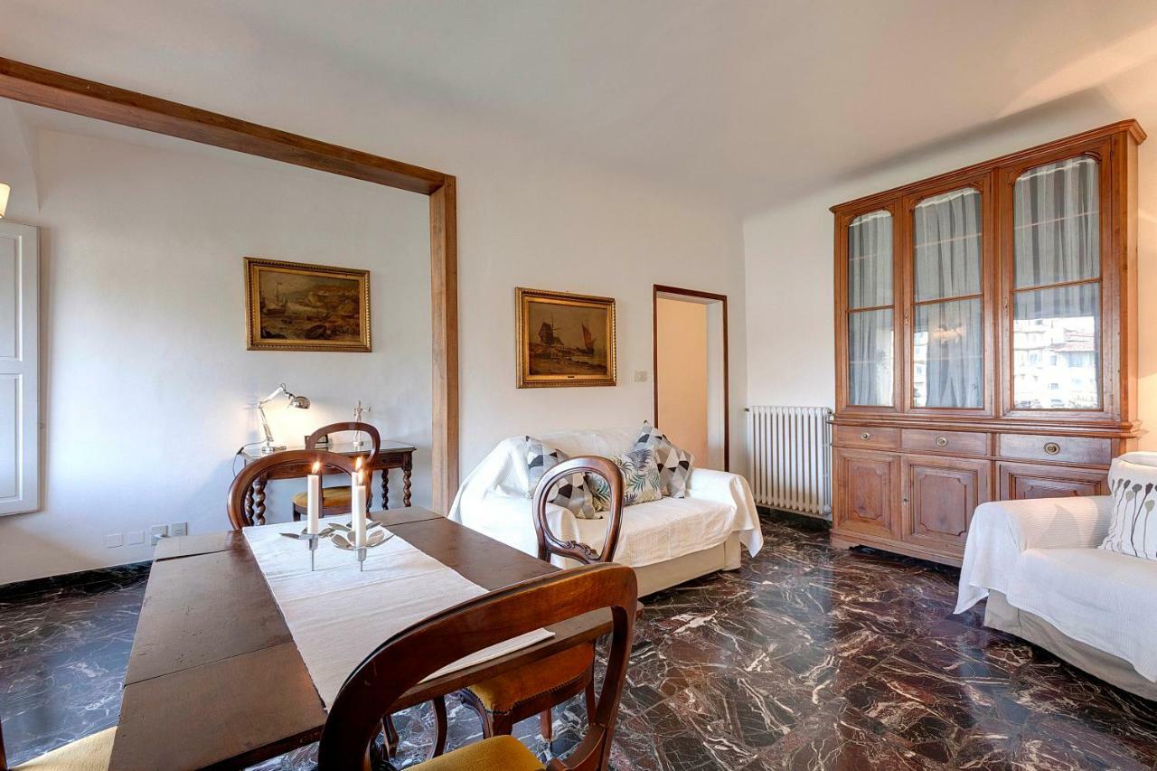 Apartment Historical Spectacular Arno View With Balcony From 12 Th Century.