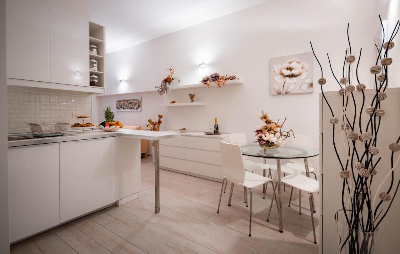 Novella White * Firenze