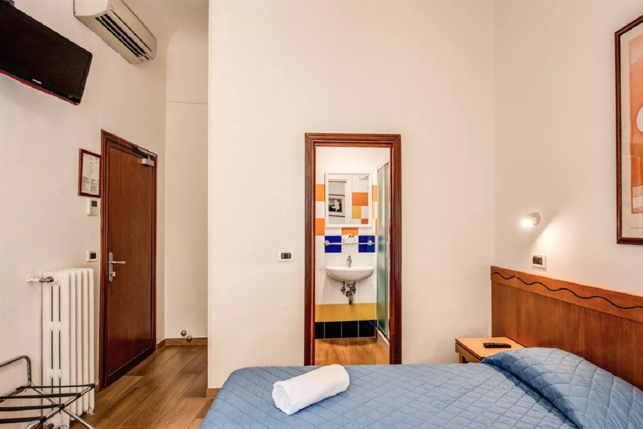 Nuova Italia Hotel 2*