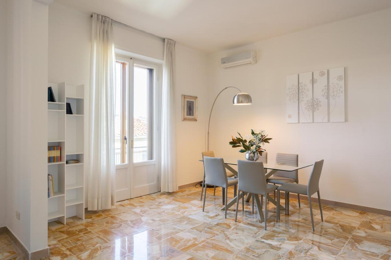 Apartment Roommo Artisti *