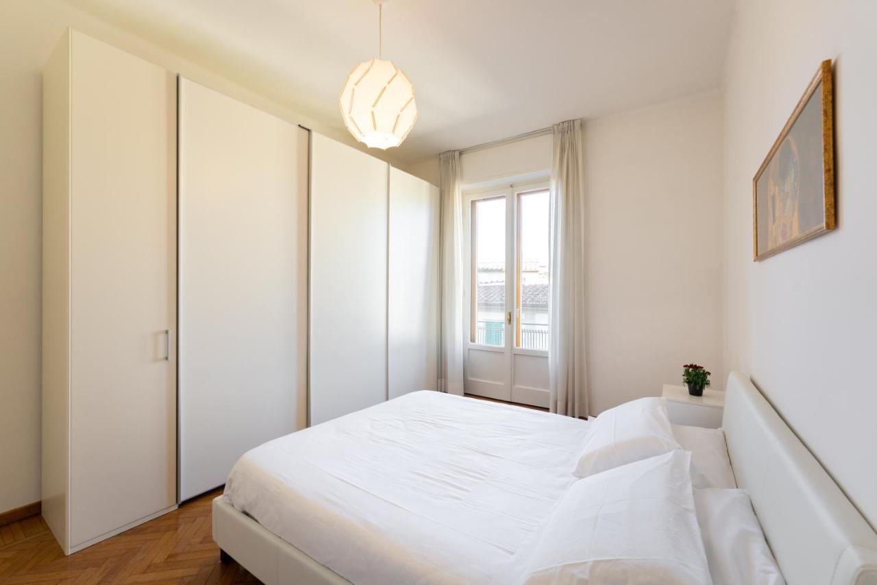 Roommo Artisti * Florence